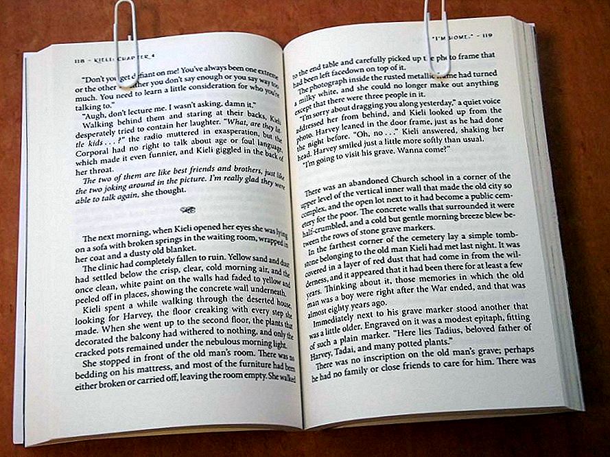 Mengapa novel ringan yang diterjemahkan oleh Inggeris mengekalkan susunan halaman "mundur"?
